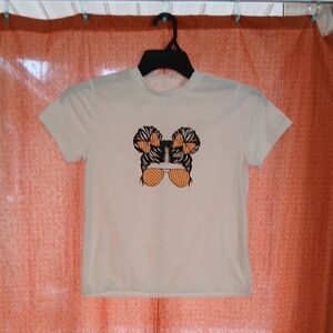 Girl's Graphic Tee with Stylish Hair and Sunglasses SZ L